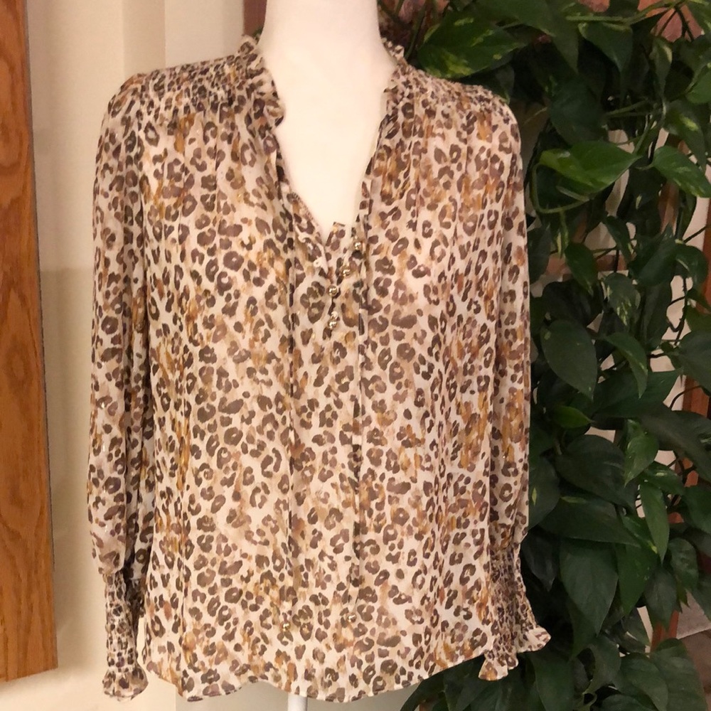 Nwt cheeta blouse